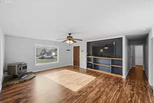1707 Hayes St, North Bend, OR 97459 - Photo 6