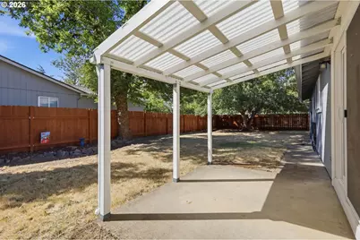 1390 Buck St, Eugene, OR 97402 - Photo 32