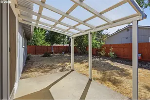 1390 Buck St, Eugene, OR 97402 - Photo 34