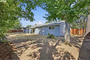 1390 Buck St, Eugene, OR 97402 - Photo 36