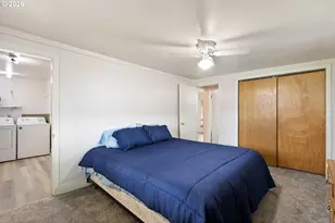 1718 NW Crouch St, Roseburg, OR 97471 - Photo 18