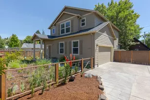 1148 W 21st Ave, Eugene, OR 97405 - Photo 1
