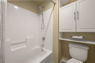 1148 W 21st Ave, Eugene, OR 97405 - Photo 12