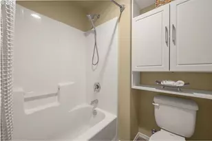 1148 W 21st Ave, Eugene, OR 97405 - Photo 12