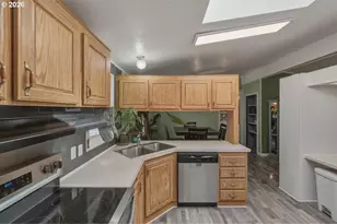 5050 Columbus St, Albany, OR 97322 - Photo 14