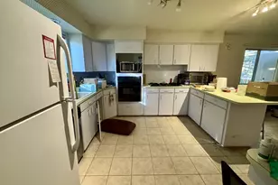 4230 SW Hewett Blvd, Portland, OR 97221 - Photo 8