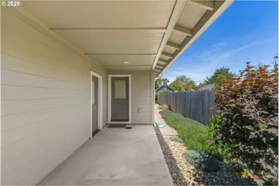 860 1st St SE, Bandon, OR 97411 - Photo 34