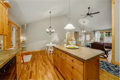 1251 Timberlake Dr, Rockaway Beach, OR 97136 - Photo 12