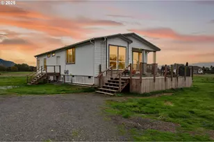 29 Little Is Ln, Cathlamet, WA 98612 - Photo 2