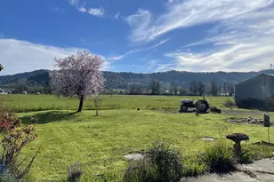 6404 Lookingglass Rd, Roseburg, OR 97471 - Photo 38