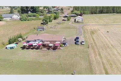 6404 Lookingglass Rd, Roseburg, OR 97471 - Photo 1