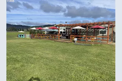 6404 Lookingglass Rd, Roseburg, OR 97471 - Photo 2