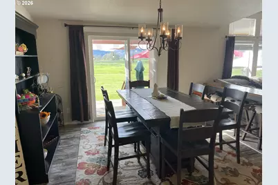 6404 Lookingglass Rd, Roseburg, OR 97471 - Photo 16