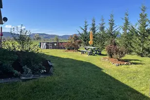 6404 Lookingglass Rd, Roseburg, OR 97471 - Photo 6
