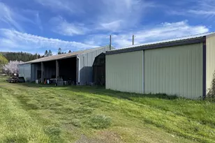 6404 Lookingglass Rd, Roseburg, OR 97471 - Photo 34