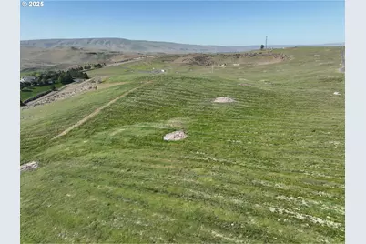 1439 Oasis Rd, Touchet, WA 99360 - Photo 2