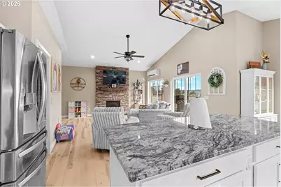 1118 S 11th St, Coos Bay, OR 97420 - Photo 14