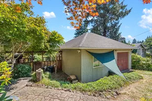 719 Peters St, Raymond, WA 98577 - Photo 42