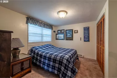 535 Harrison Ave SW, Bandon, OR 97411 - Photo 32