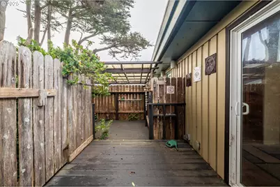 535 Harrison Ave SW, Bandon, OR 97411 - Photo 26