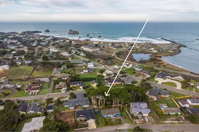 535 Harrison Ave SW, Bandon, OR 97411 - Photo 42