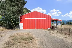 785 Mathis Hill Rd, Yoncalla, OR 97499 - Photo 44