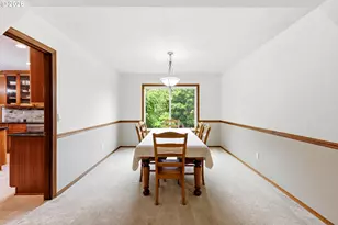 611 SE Lovrien Pl, Gresham, OR 97080 - Photo 10