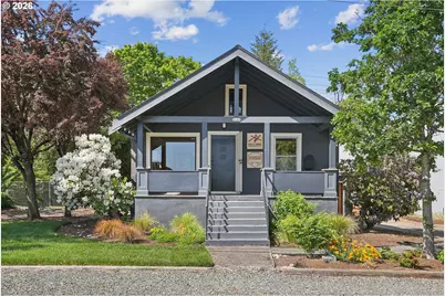 2105 SE Ochoco St, Portland, OR 97222 - Photo 2