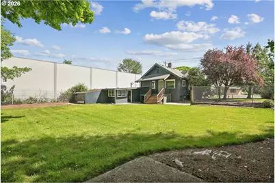 2105 SE Ochoco St, Portland, OR 97222 - Photo 36