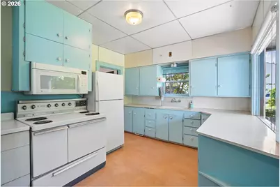 2105 SE Ochoco St, Portland, OR 97222 - Photo 24