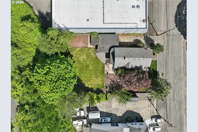 2105 SE Ochoco St, Portland, OR 97222 - Photo 42