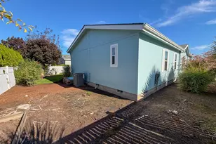 3220 Crescent Ave, Eugene, OR 97408 - Photo 36