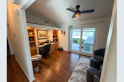 3220 Crescent Ave #28, Eugene, OR 97408 - Photo 20