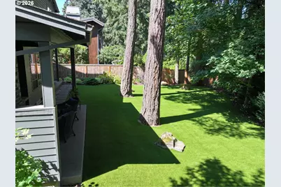 915 Oak Ter, Lake Oswego, OR 97034 - Photo 28