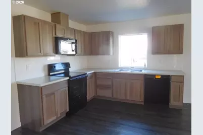 1044 NE Emerald Dr, Hermiston, OR 97838 - Photo 10