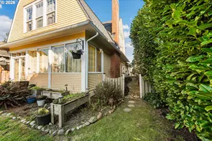 1475 Sherman Ave, North Bend, OR 97459 - Photo 8