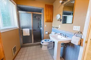 1325 Court Ave, Baker City, OR 97814 - Photo 18