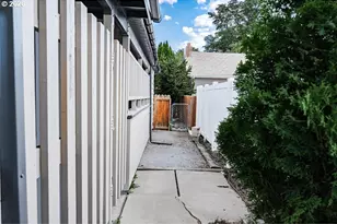 1325 Court Ave, Baker City, OR 97814 - Photo 22