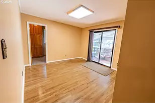 1325 Court Ave, Baker City, OR 97814 - Photo 16