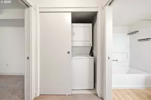 9837 NE Irving St, Portland, OR 97220 - Photo 22