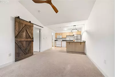 9837 NE Irving St #322, Portland, OR 97220 - Photo 10