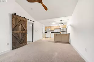 9837 NE Irving St, Portland, OR 97220 - Photo 10