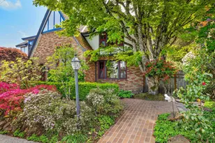 758 NW Powhatan Terrace, Portland, OR 97210 - Photo 2