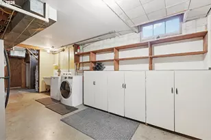 12335 SE Salmon St, Portland, OR 97233 - Photo 24