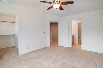 913 SE Handel Pl, Hillsboro, OR 97123 - Photo 26