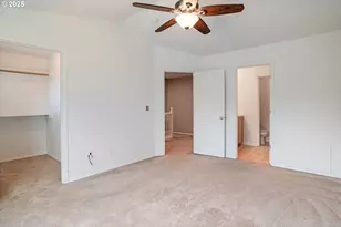 913 SE Handel Pl, Hillsboro, OR 97123 - Photo 26