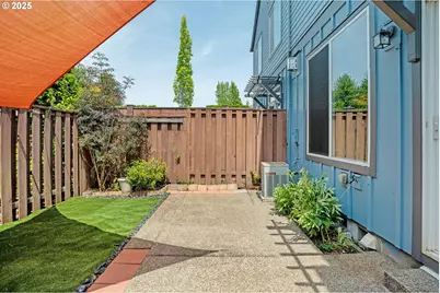 913 SE Handel Pl, Hillsboro, OR 97123 - Photo 32