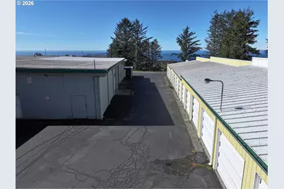 1240 Chetco Ave, Brookings, OR 97415 - Photo 10