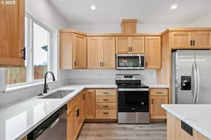 165 Sweet Ln, Cottage Grove, OR 97424 - Photo 4