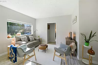 915 SE Zee Ct, McMinnville, OR 97128 - Photo 8